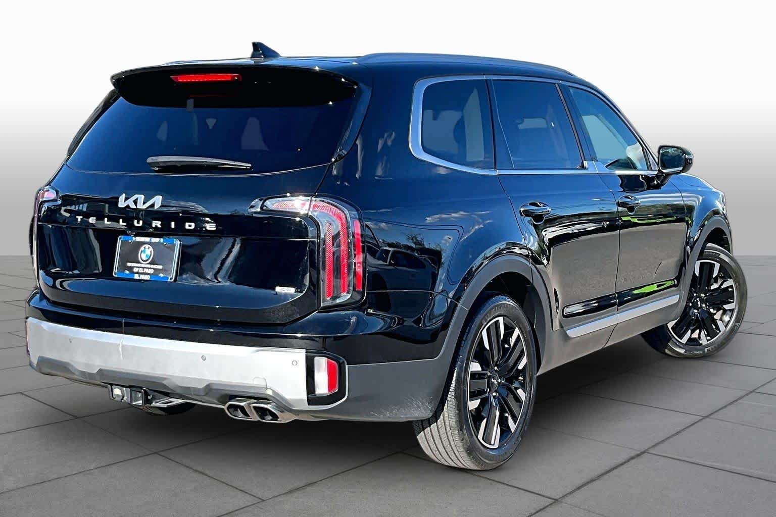 Used 2024 Ebony Black Kia SX image 12