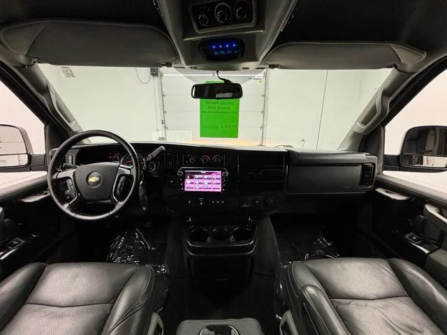 2022 Chevrolet Express Cargo Work Van - Photo 25