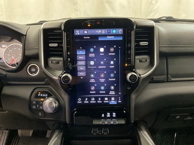 New 2026 Diamond Black Crystal Pearl-Coat Exterior Paint RAM Laramie image 18
