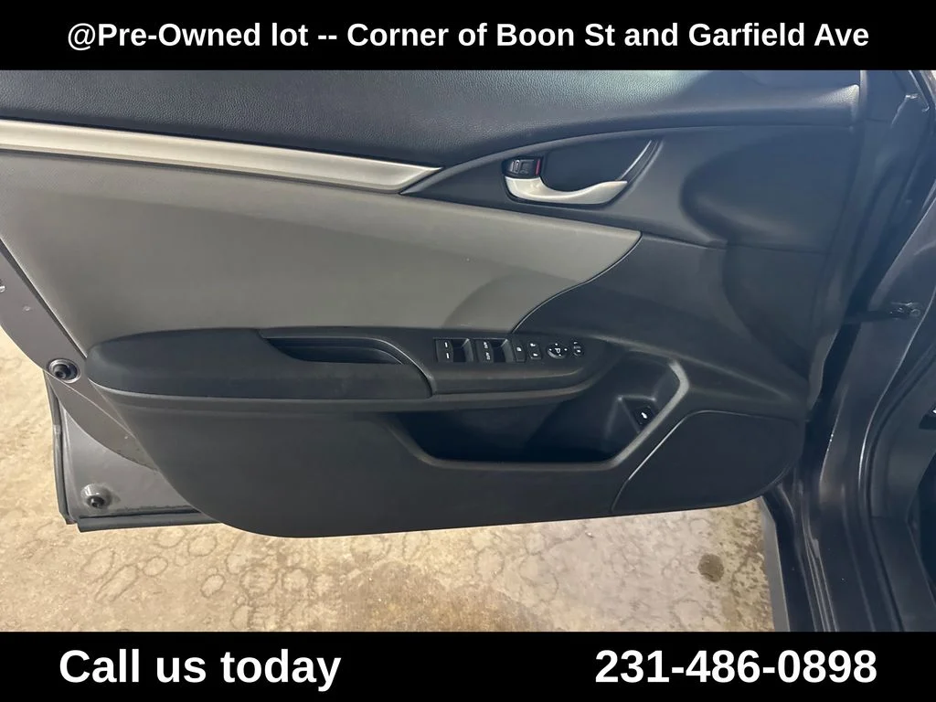 Used 2019  Honda LX image 14