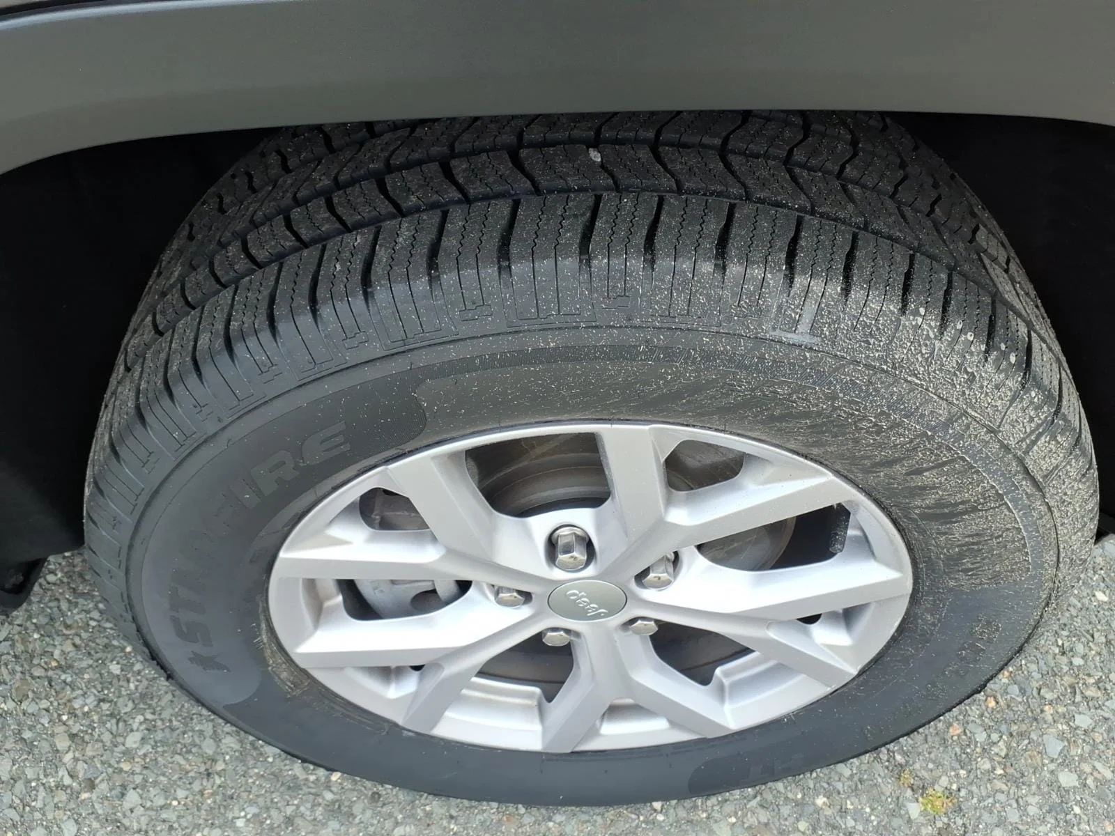 Used 2022 Gray Metallic Jeep Limited image 11