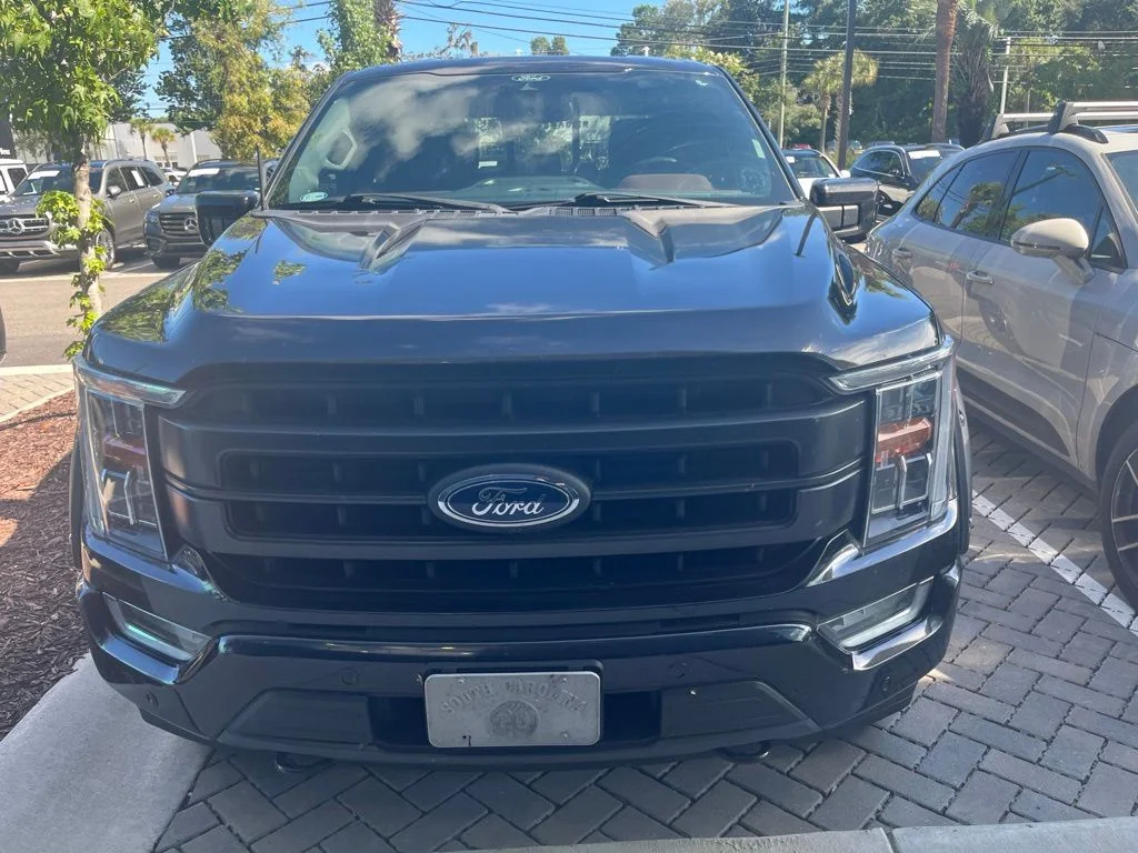 Used 2022 Black Ford Lariat image 3