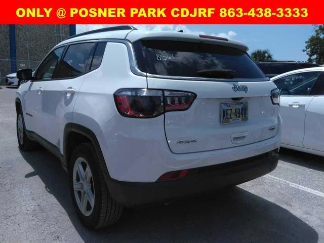 Used 2024 White Jeep Latitude image 8