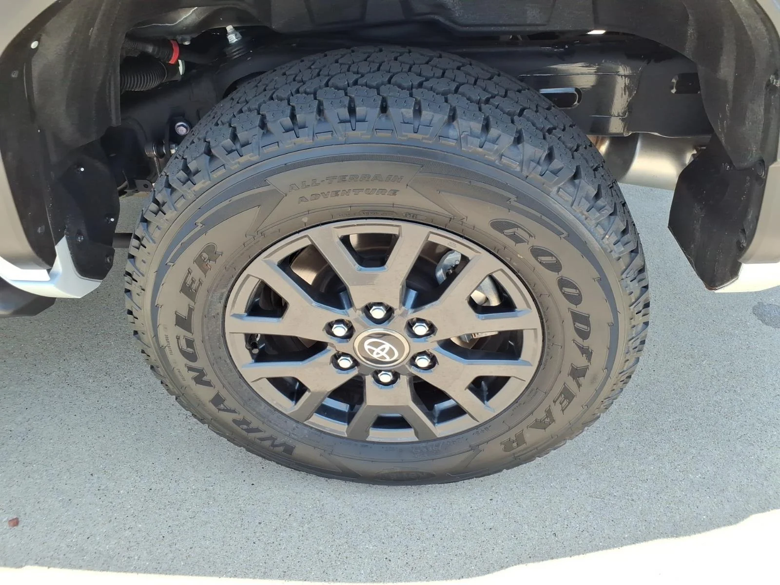 Certified Used 2025 Ice Cap Toyota SR5 image 19