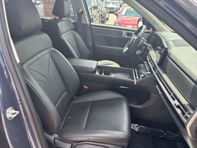 Certified Used 2025 Blue Hyundai SEL image 24