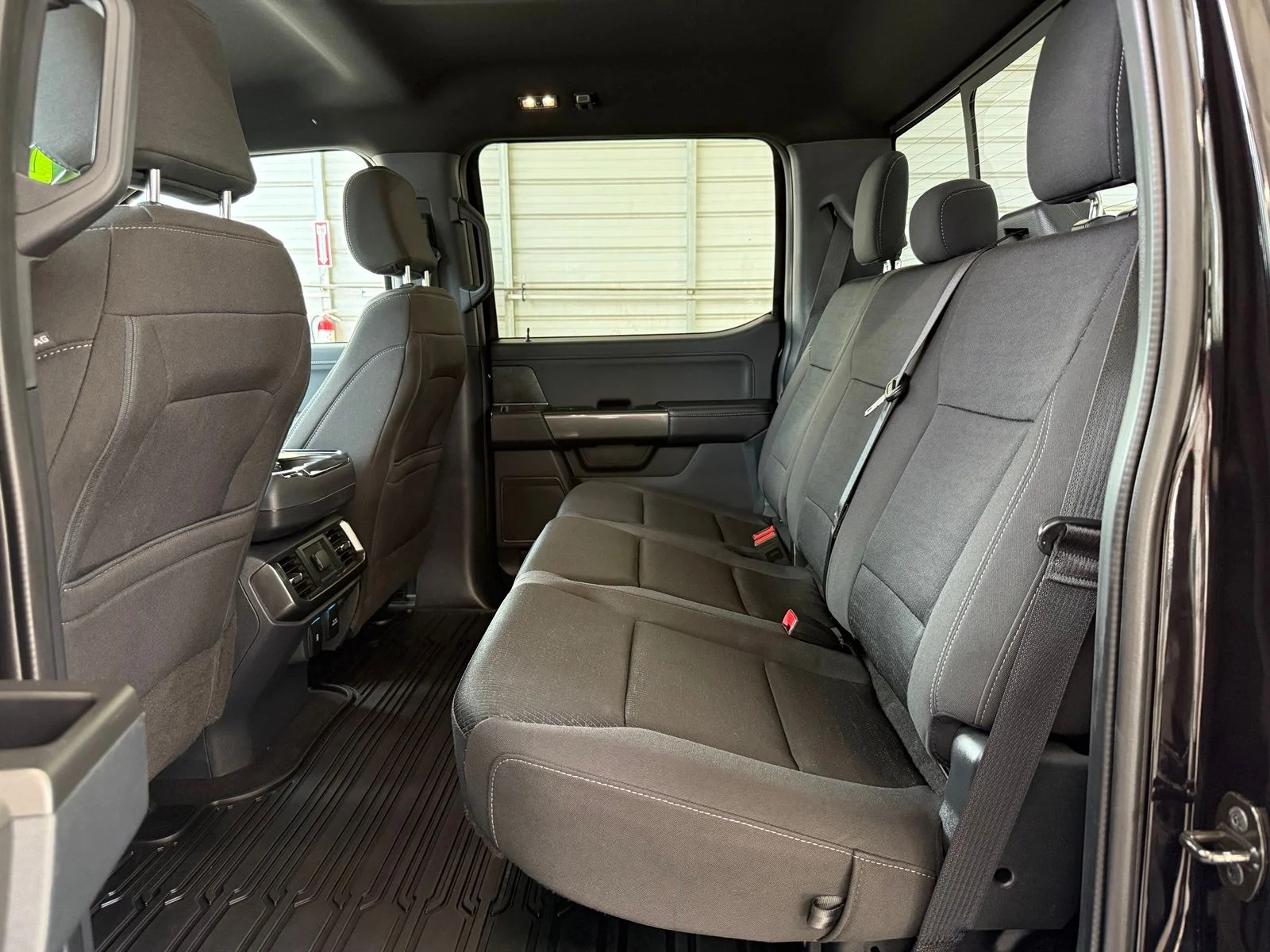 Used 2023 Black Ford XLT image 19