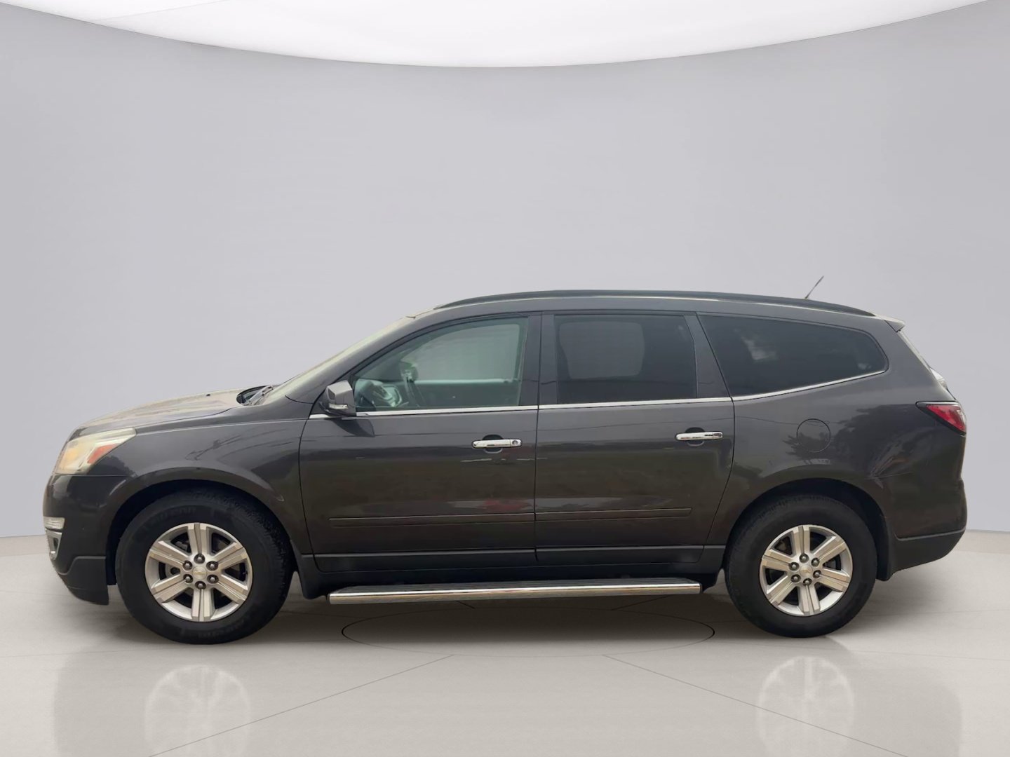 Used 2014 Grey Chevrolet LT image 3