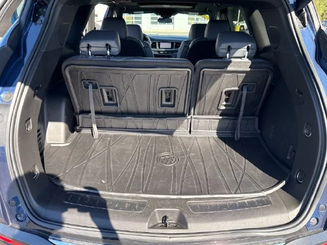 Used 2023 Includes Pitch Dark Night lower exterior accent color.) Buick Essence image 28