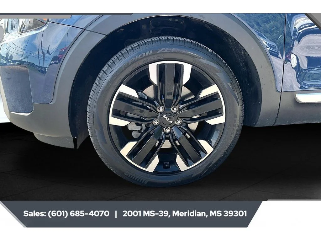 Used 2023 Midnight Lake Blue Kia SX image 7