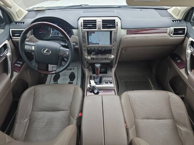 Used 2019 White Lexus 460 image 10