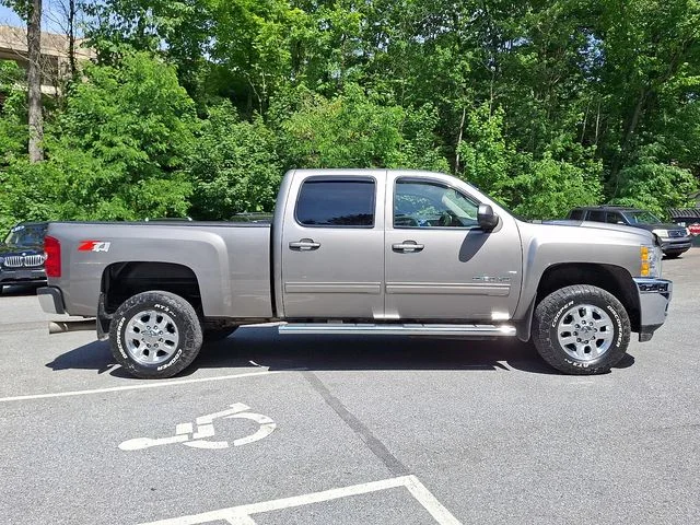 Used 2013 Gray Chevrolet LTZ image 9
