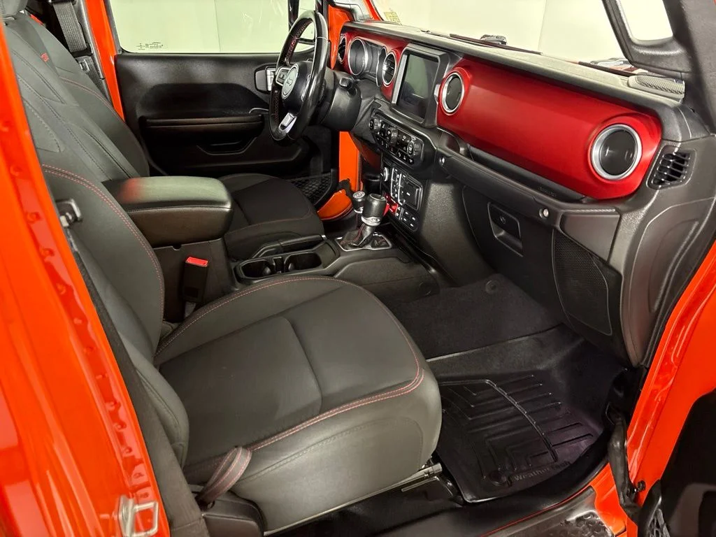 Used 2020 Orange Jeep Rubicon image 22