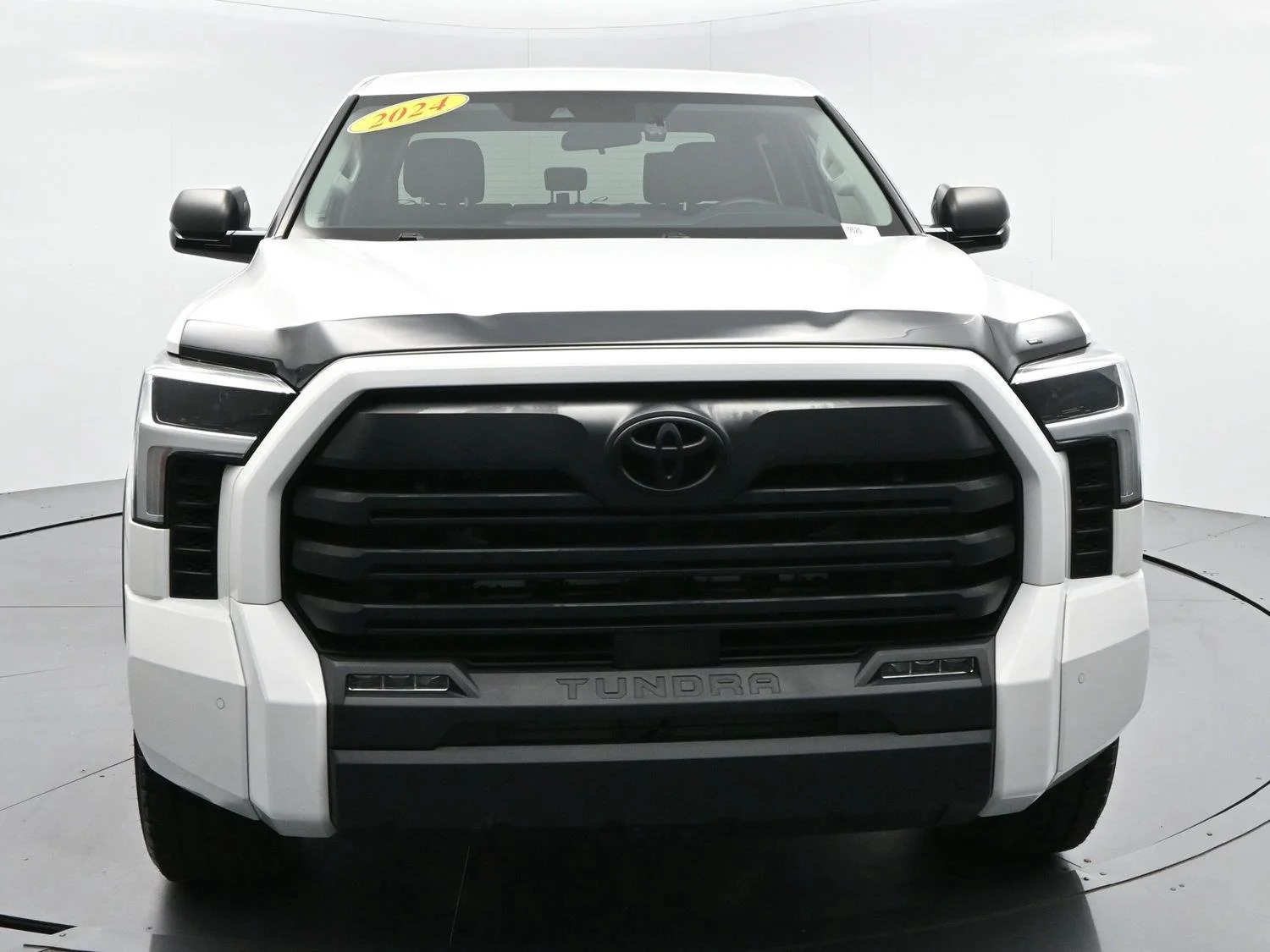 Used 2024 Ice Cap Toyota SR5 image 2