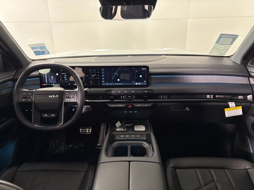 New 2027 Glacial White Pearl Kia X-Line SX image 45
