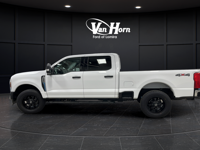Used 2024 Oxford White Ford XLT image 4