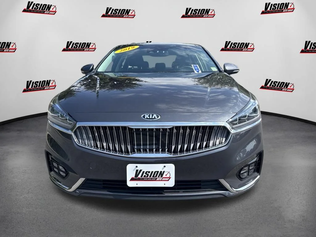 Used 2019 Gray Kia Technology image 2