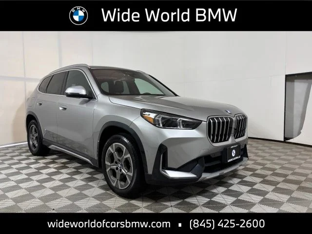 Used 2024 Space Silver Metallic BMW xDrive28i image 1