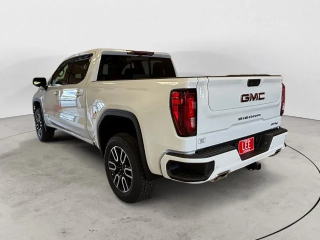 New 2026 White GMC AT4 image 3