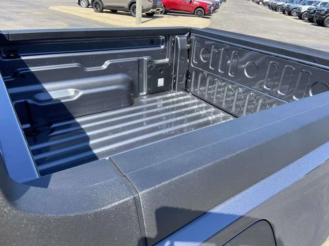 New 2026 Carbonized Gray Metallic Ford XLT image 8