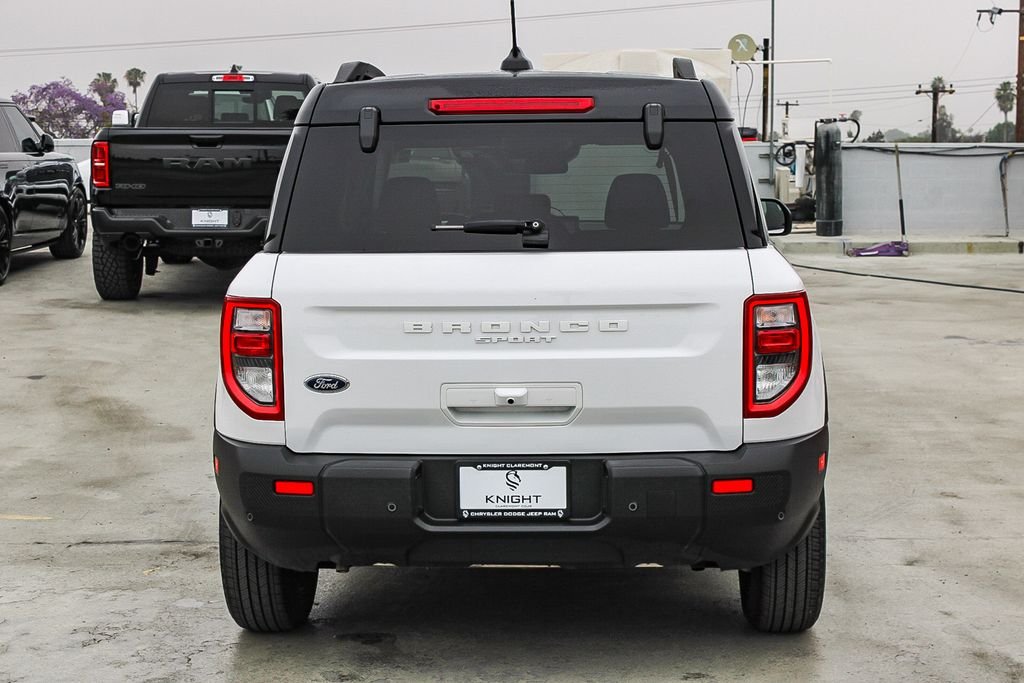 Used 2025 Oxford White Ford Outer Banks image 7