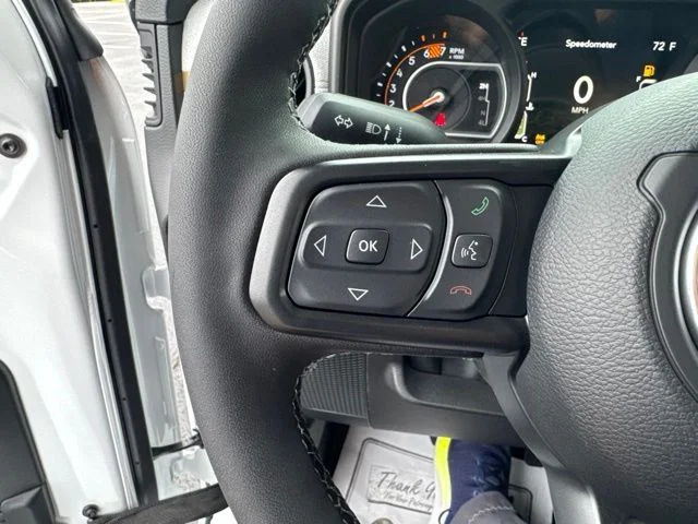 New 2026 Bright White Clear-Coat Exterior Paint Jeep Sport S image 20