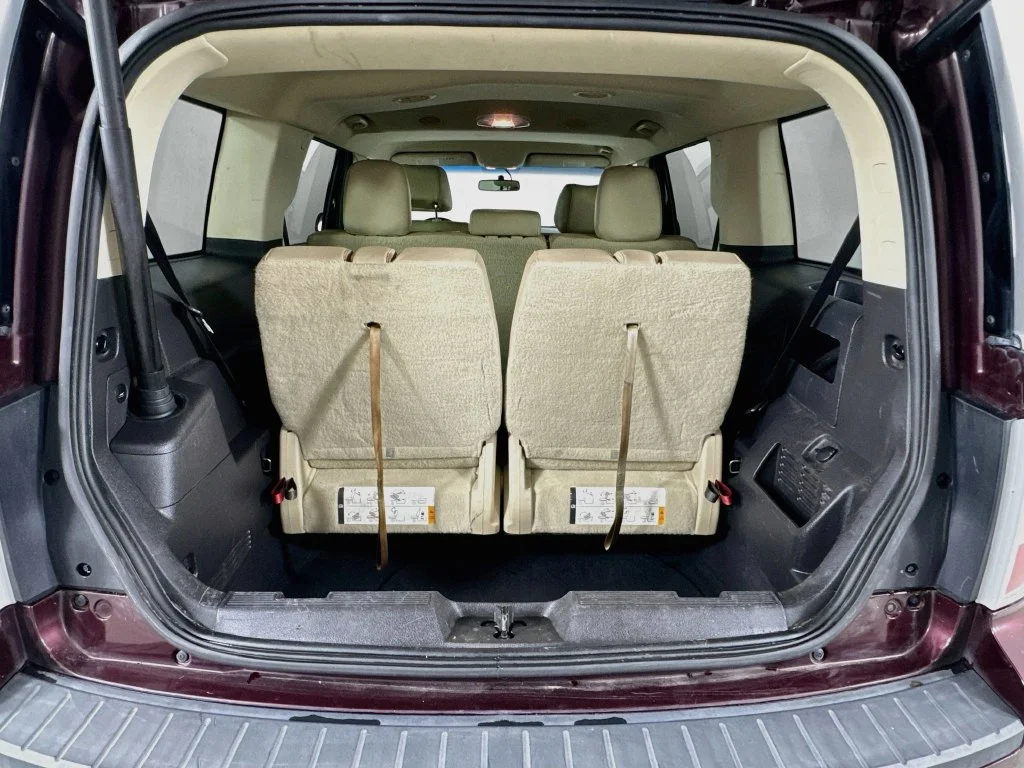 Used 2018 Burgundy Ford SEL image 32