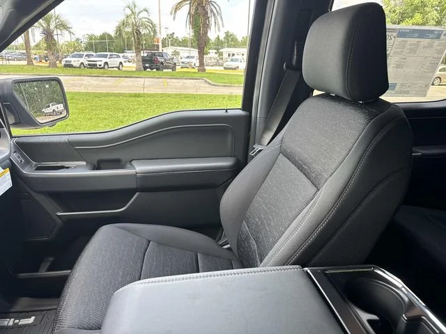 New 2026 Agate Black Metallic Ford XLT image 33