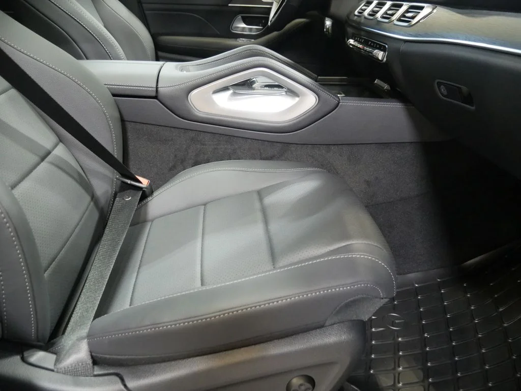 Used 2026 Black Mercedes-Benz GLE 350 image 19