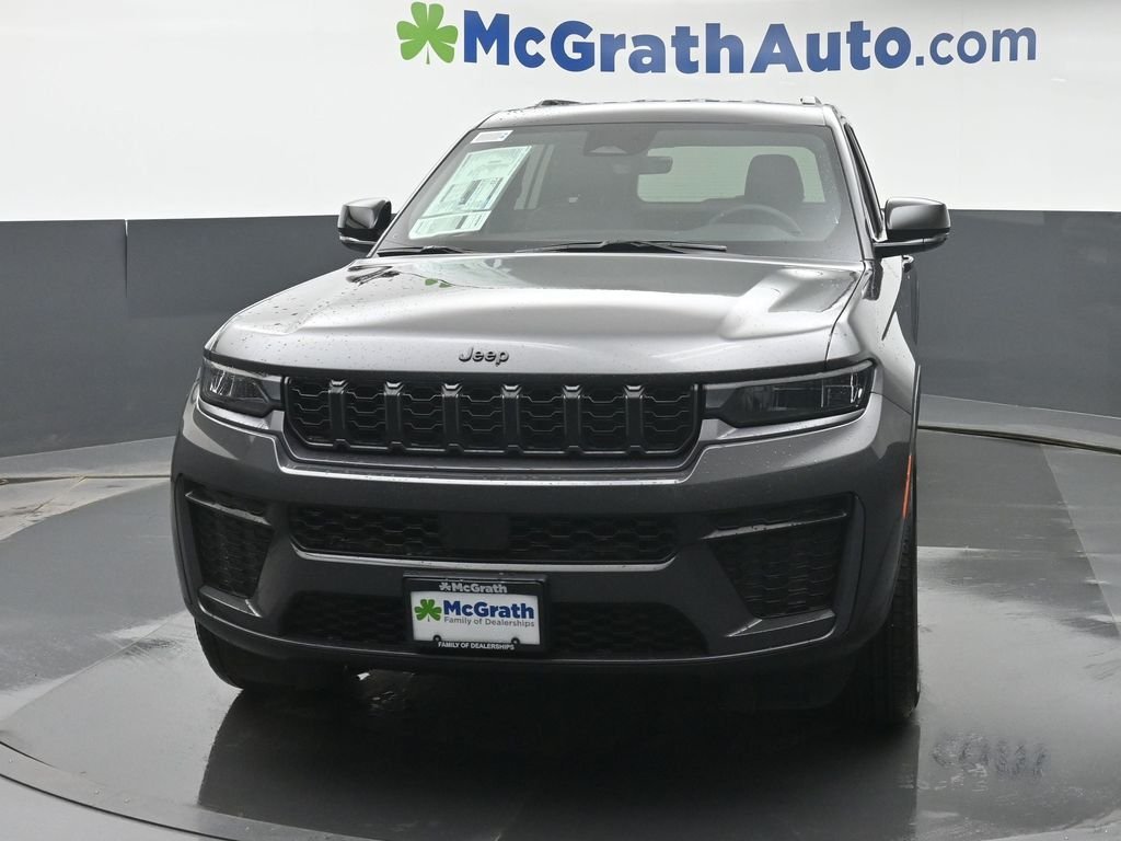 New 2026 Baltic Gray Metallic Clear-Coat Exterior Paint Jeep Altitude image 6