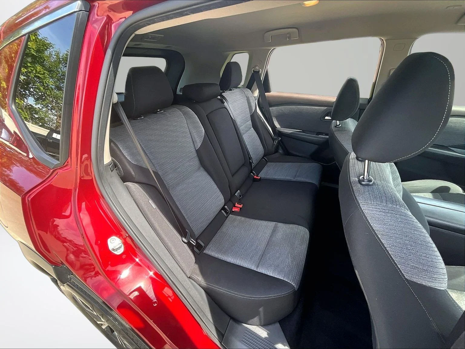 Used 2023 Red Nissan SV image 26