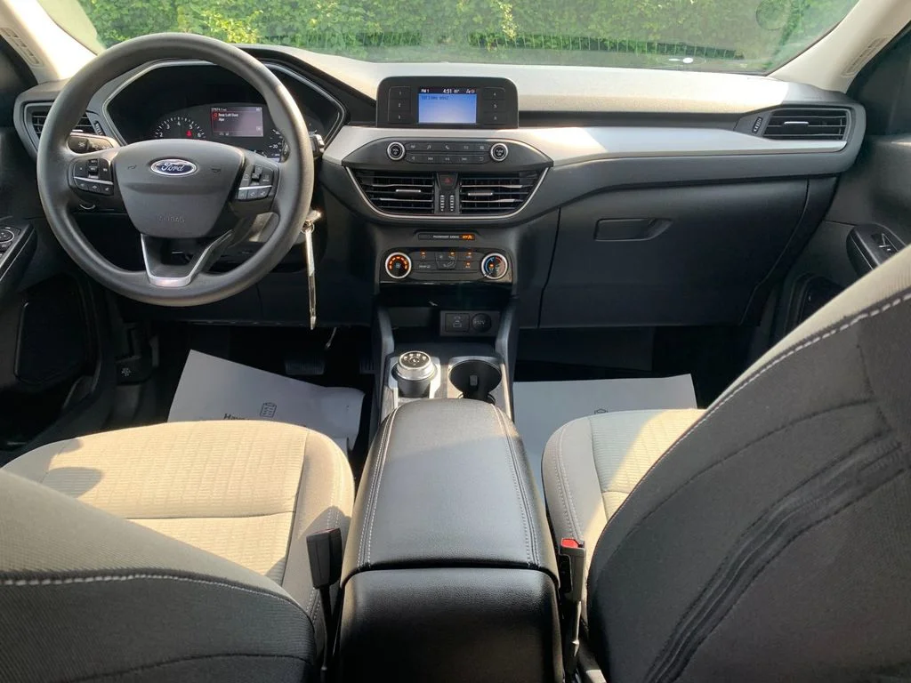 Used 2022 Silver Ford S image 16