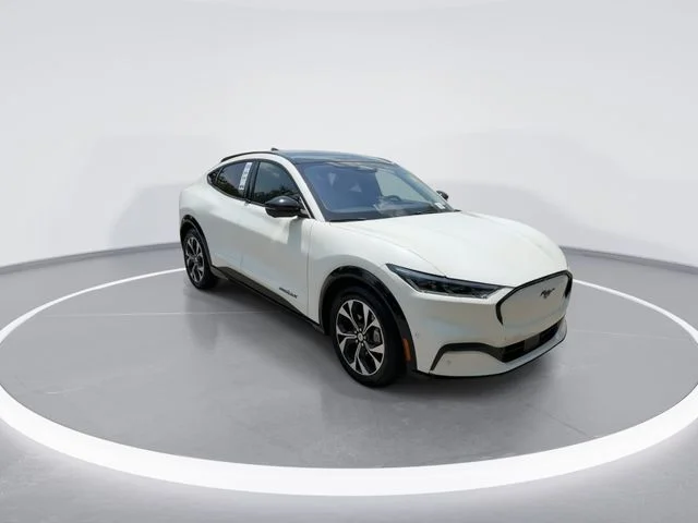 Used 2023 White Ford Premium image 2
