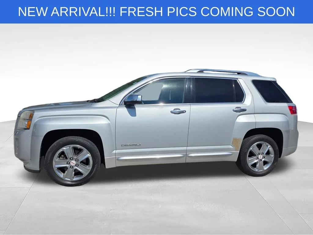 Used 2013 Quicksilver Metallic GMC Denali image 3