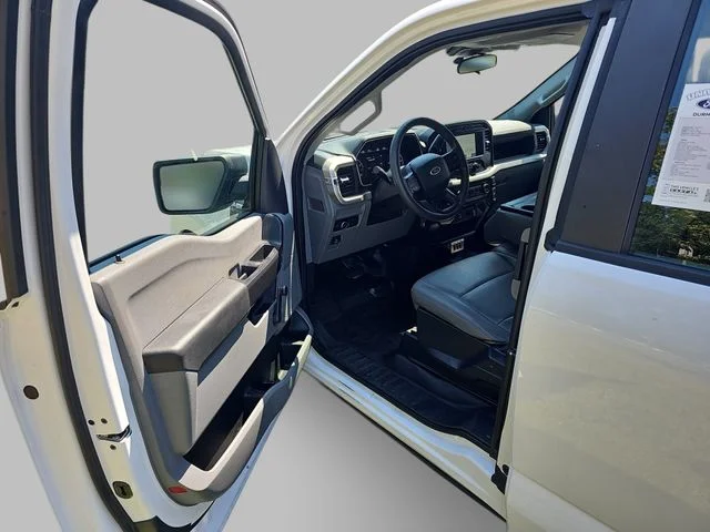Used 2022 White Ford XL image 17