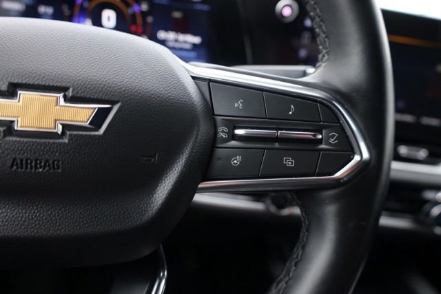 Used 2025 White Chevrolet LT image 22