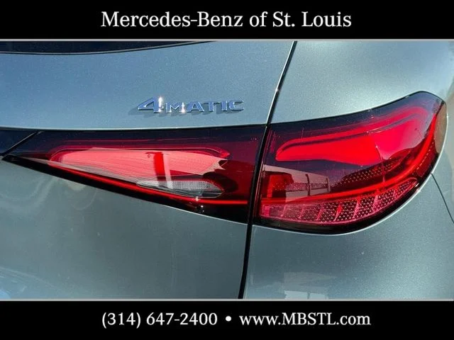 New 2026 Verde Silver Metallic Mercedes-Benz GLC 300 image 5