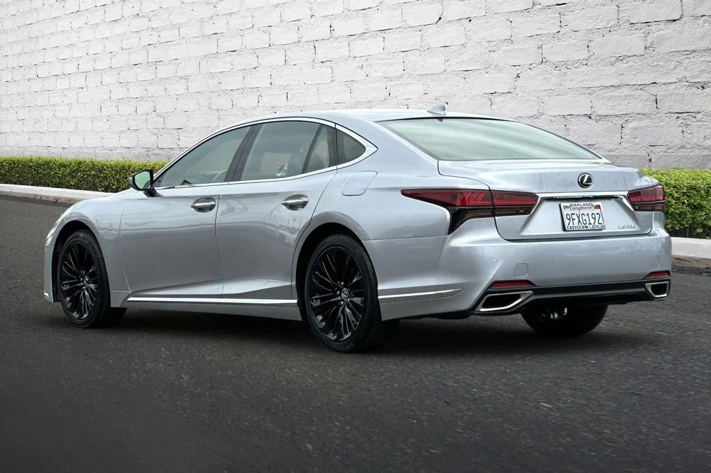 Used 2023 Silver Lexus 500 Base image 6