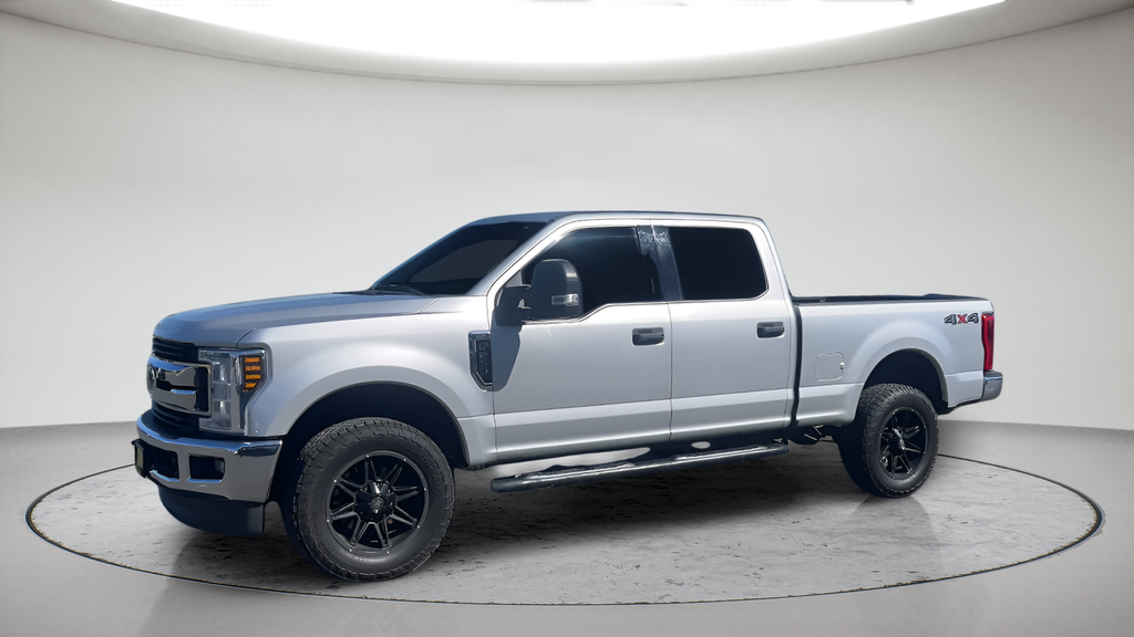 Used 2018 Silver Ford XLT image 16