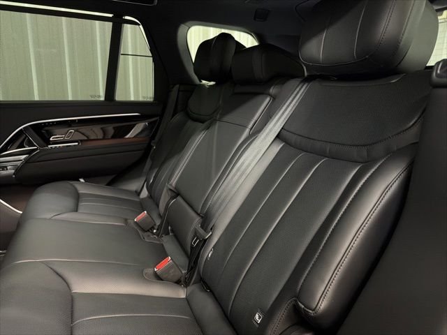 New 2026 Santorini Black Land Rover Autobiography image 14