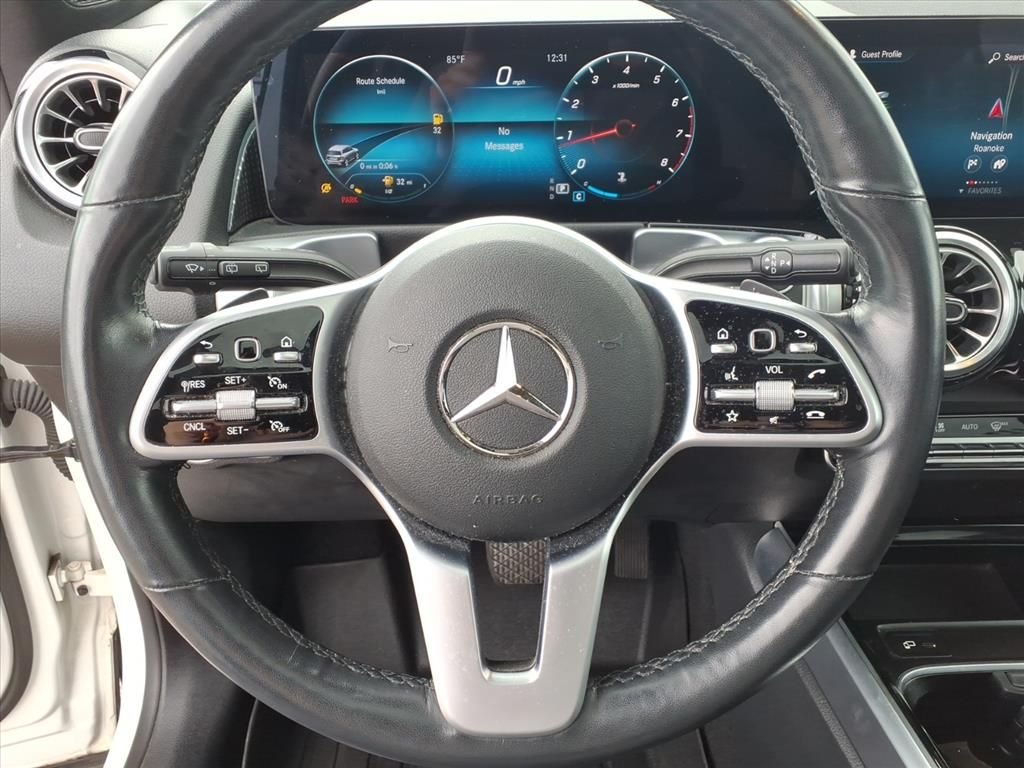 Used 2022 White Mercedes-Benz GLB 250 image 22