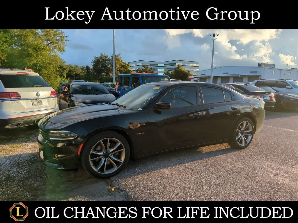 Used 2016 Black Dodge R/T image 1