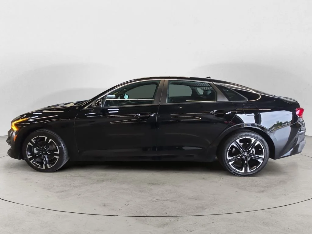 Used 2022 Black Kia GT-Line image 12
