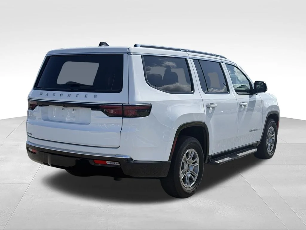 Used 2024 White Jeep Base image 5