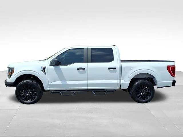 Used 2023 White Ford XLT image 6