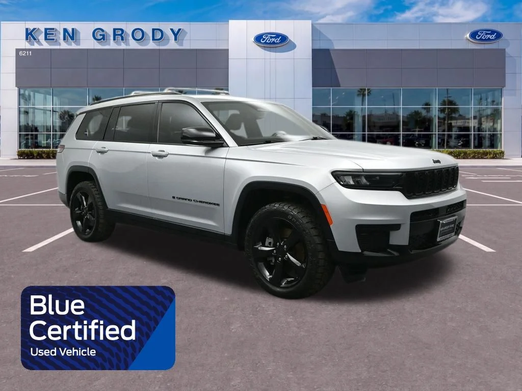Certified Used 2021 Silver Jeep Altitude image 1