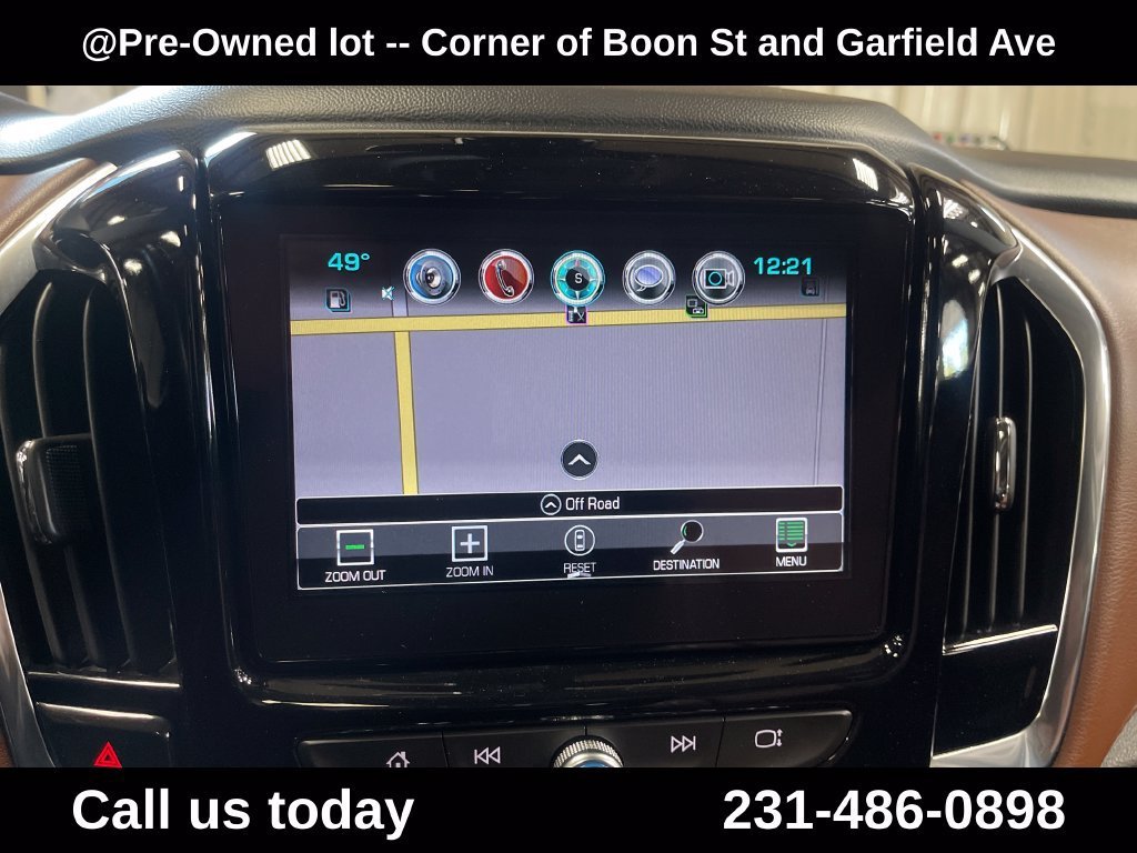 Used 2019 MOSAIC BLACK METALLIC Chevrolet High Country image 27