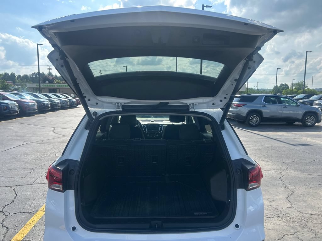 Used 2024 Summit White Chevrolet LT image 21