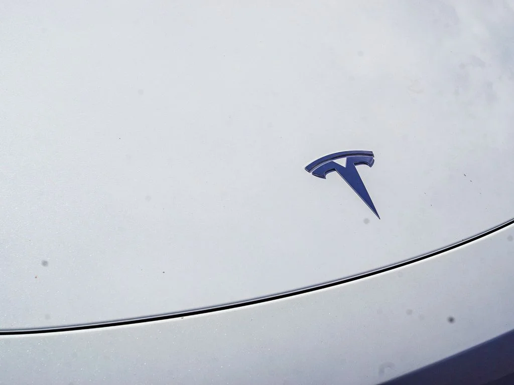 Used 2023 White Tesla Long Range image 12