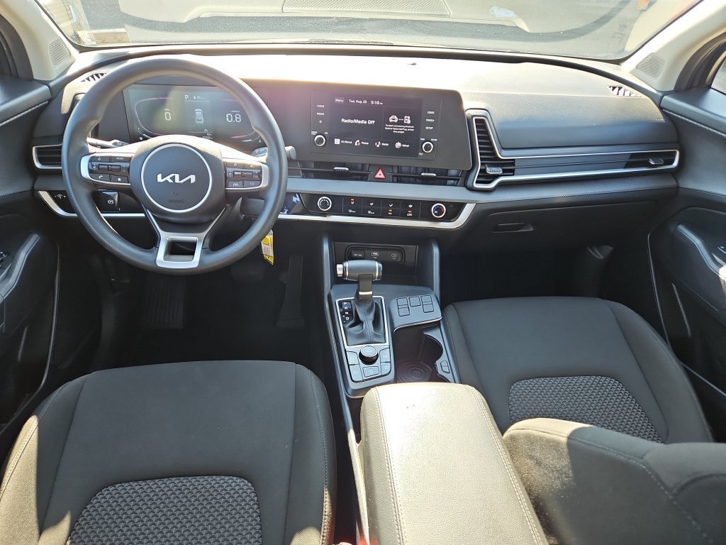Used 2024 Gravity Gray Kia LX image 8