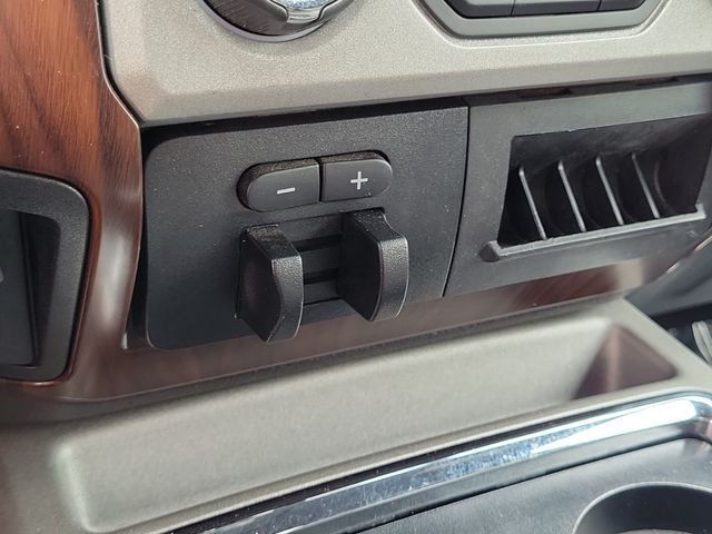 Used 2016 Magnetic Ford Lariat image 10